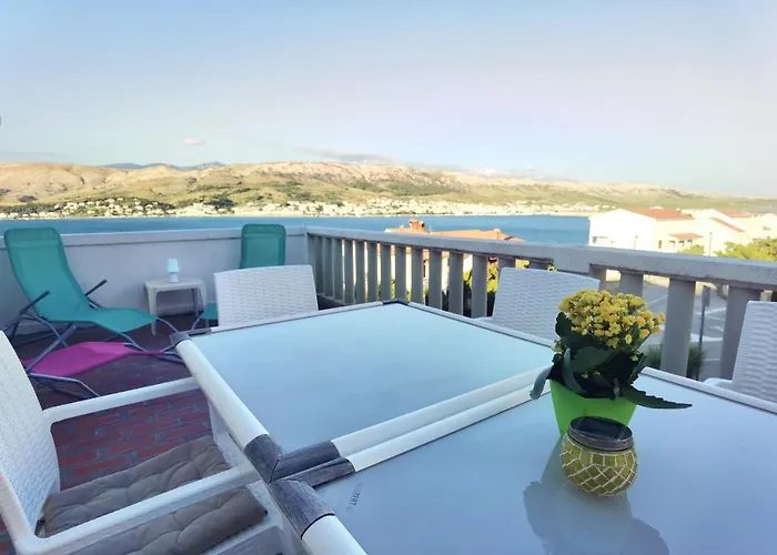 House Lanterna Pag Gostinjska kuća