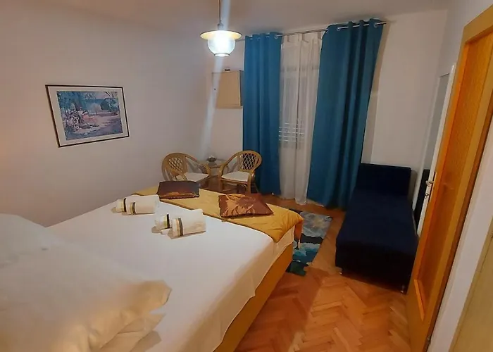 House Lanterna Pag Pag Town