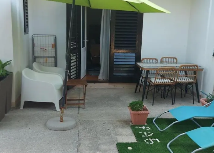 Gostinjska kuća House Lanterna Pag 3*