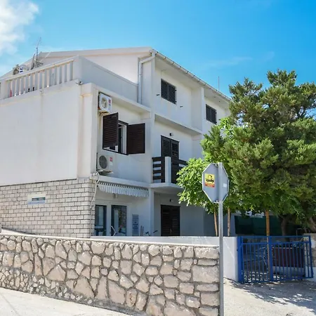 House Lanterna Pag 4* Pag Town